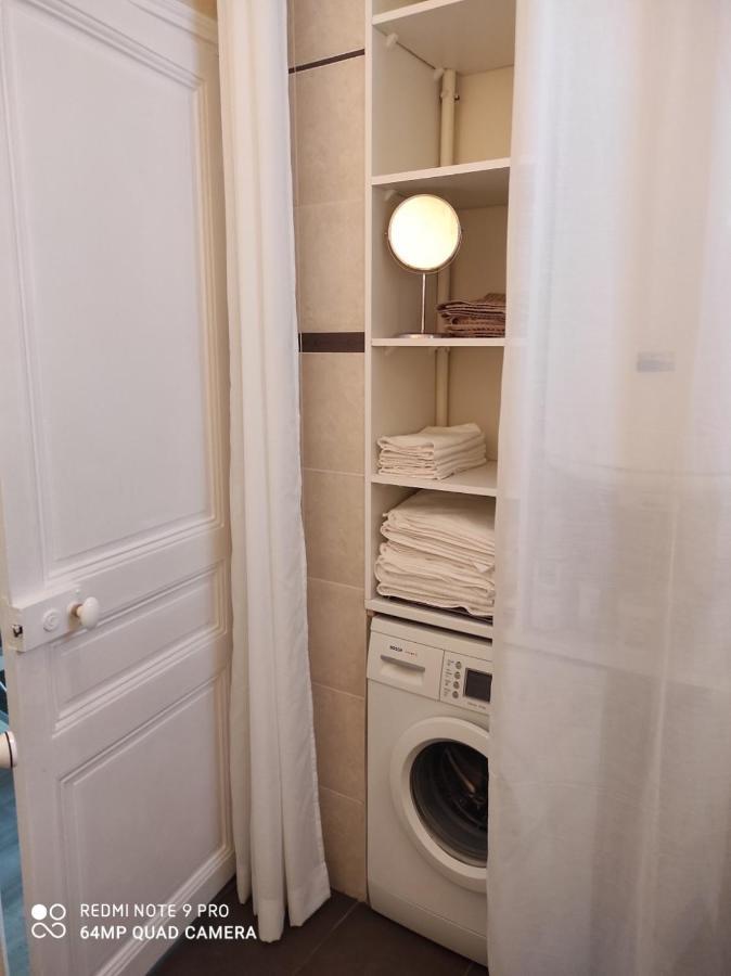 Pretty And Quiet Top Floor 2 Bedroom Flat In The Port Area Of ニース エクステリア 写真